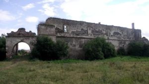 castelul-crimelor-800x5314616213012475785726