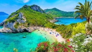 cat-costa-sa-te-muti-pe-o-insula-idilica-din-grecia-fara-vecini2904516669906982674