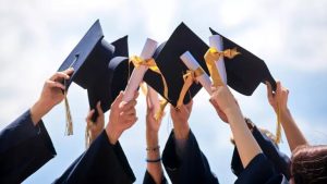 facultatea-din-romania-care-a-fost-luata-cu-asalt-de-tineri764270946238500352